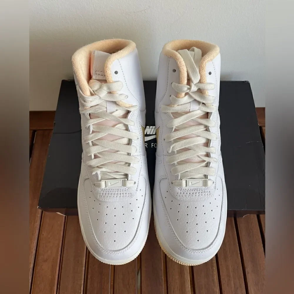 Nike Air Force 1 High Sculpt White Team Gold Women Size 8(DV7454-001)box crushed